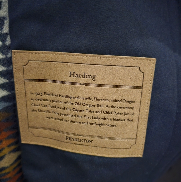Pendleton Harding Wool Vest - Picture 5 of 6